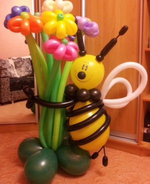 Фигура "Пчелка с цветами"